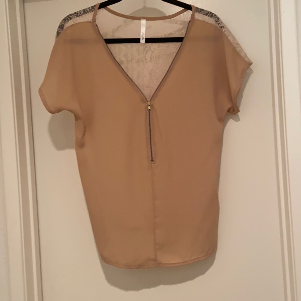 Blouse-MED/Large-beige